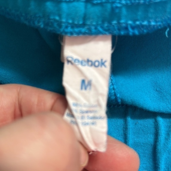 Light blue hot shorts 3” Reebok size medium - Picture 7 of 11